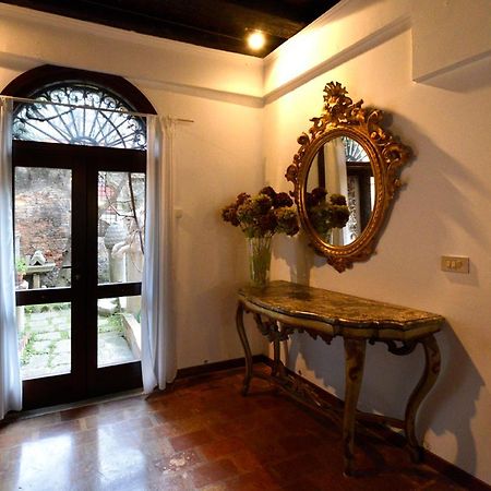 Appartamento Garden Ca' Rezzonico Venedig Exterior foto