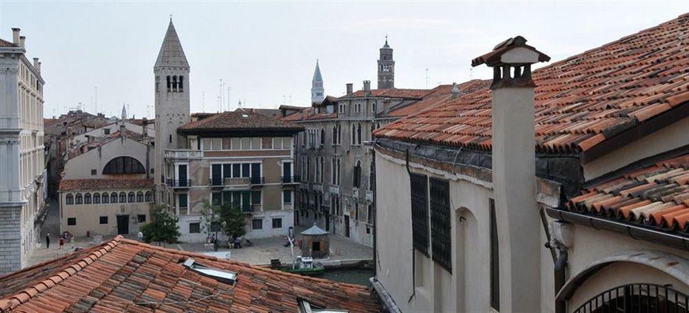 Appartamento Garden Ca' Rezzonico Venedig Exterior foto