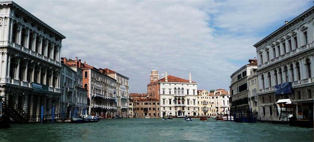 Appartamento Garden Ca' Rezzonico Venedig Exterior foto