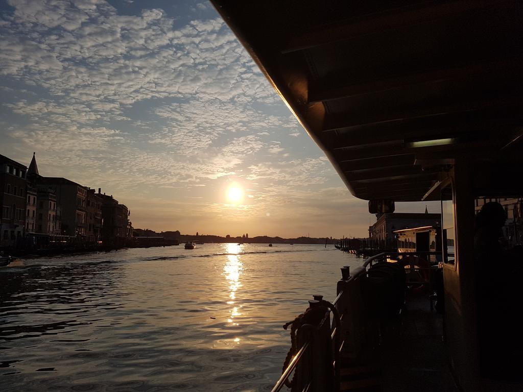 Appartamento Garden Ca' Rezzonico Venedig Exterior foto