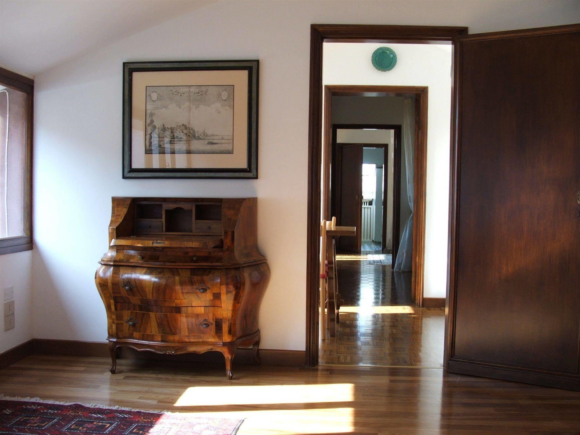 Appartamento Garden Ca' Rezzonico Venedig Exterior foto